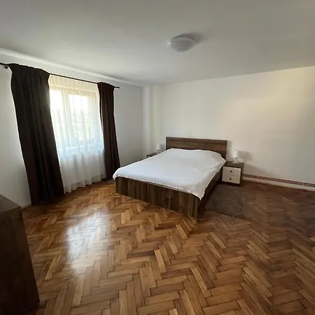 Casa Cheilor Petreştii de Jos