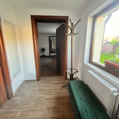 Casa Cheilor Petreştii de Jos